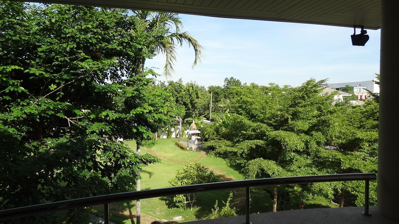 Asias Boutique Club /The Homestays Rangsit Bagian luar foto
