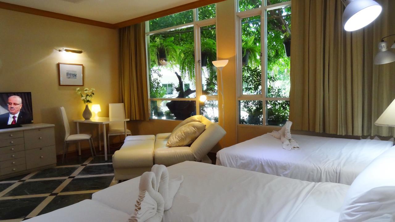 Asias Boutique Club /The Homestays Rangsit Bagian luar foto