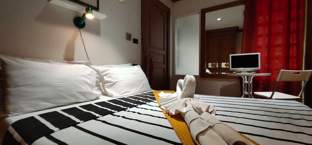 Asias Boutique Club /The Homestays Rangsit Bagian luar foto