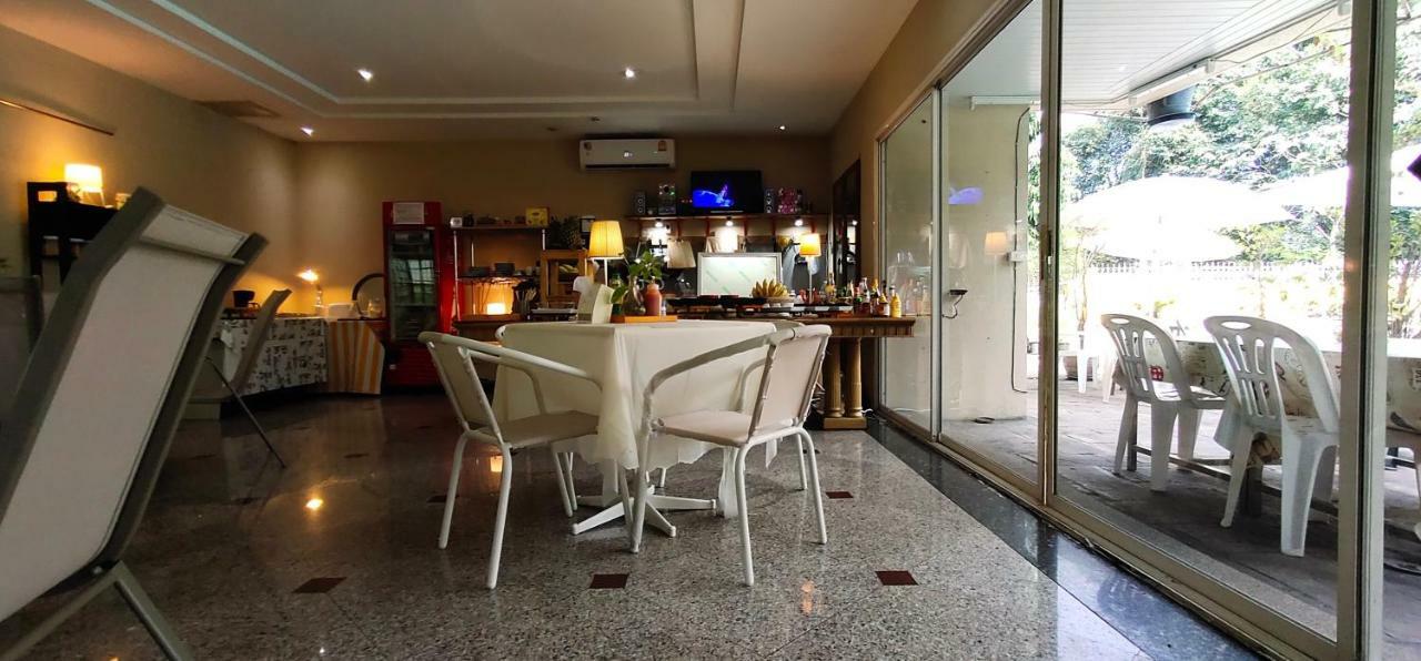 Asias Boutique Club /The Homestays Rangsit Bagian luar foto
